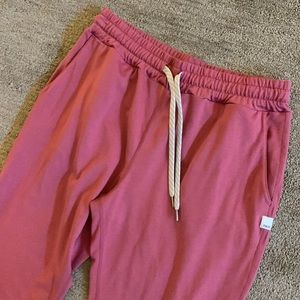 Vuori Perfomance Jogger - Worn Once.